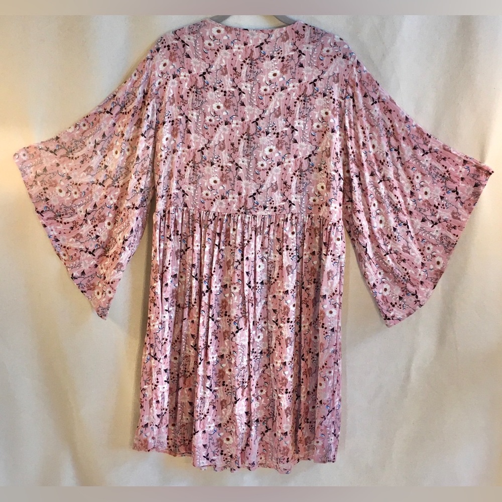 Bohemian dress, pink w/ tiny floral print, deep lace-up V neck, bell sleeves. S - Picture 9 of 14